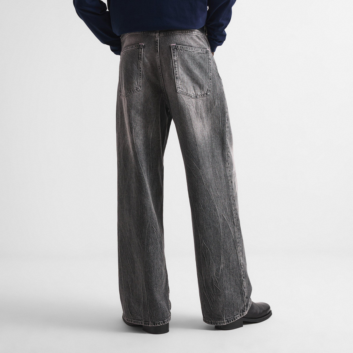 ACNE STUDIOS 1981 Distressed Wide Leg Jeans ג׳ינס רחב אפור כהה שחוק