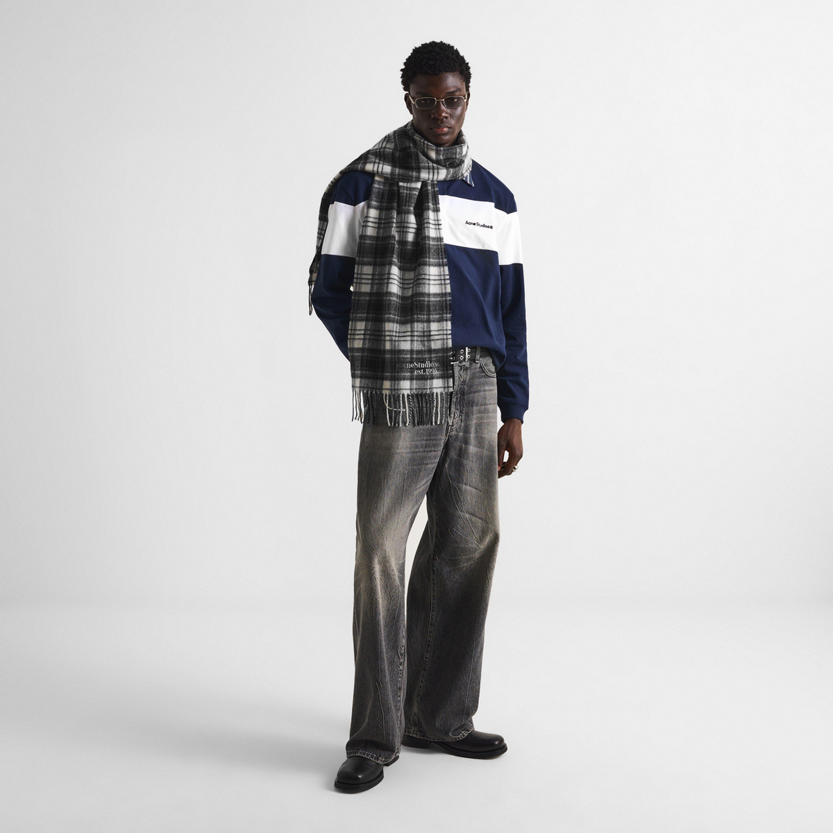 Canada Cashmere Check Scarf צעיף קשמיר משובץ בשחור ולבן