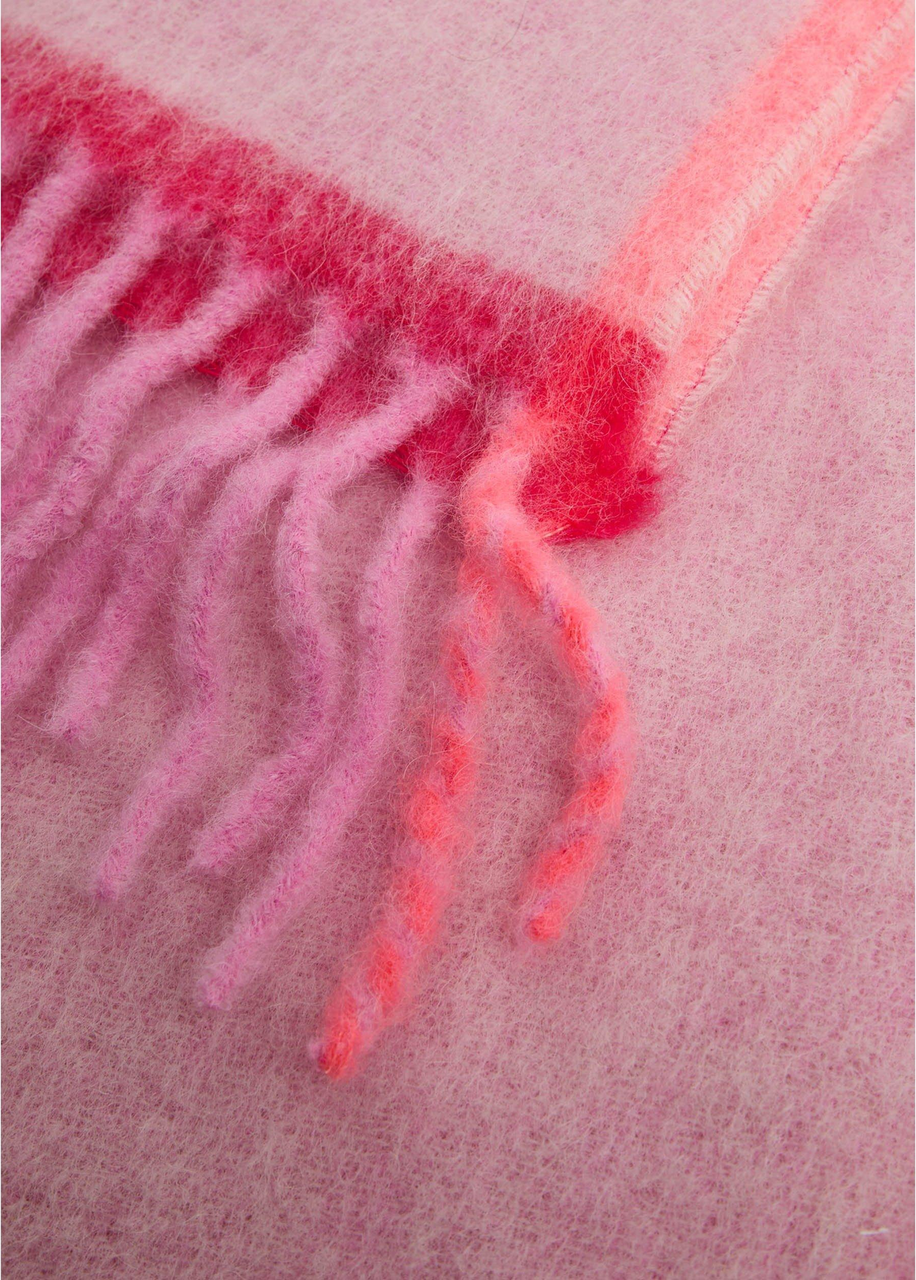 Vally Solid Mohair Scarf צעיף מוהר בוורוד בהיר