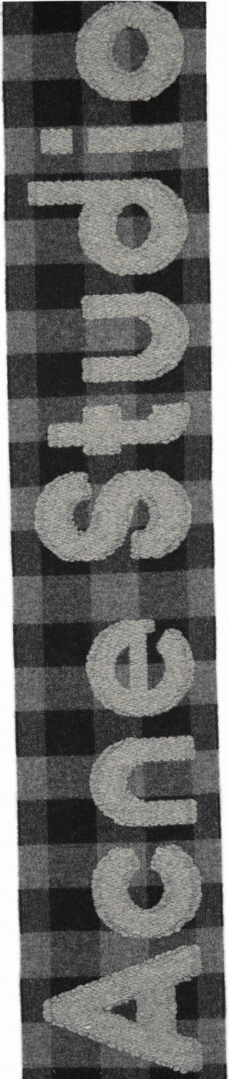 Veda Logo Scarf צעיף משובץ שחור ואפור עם לוגו