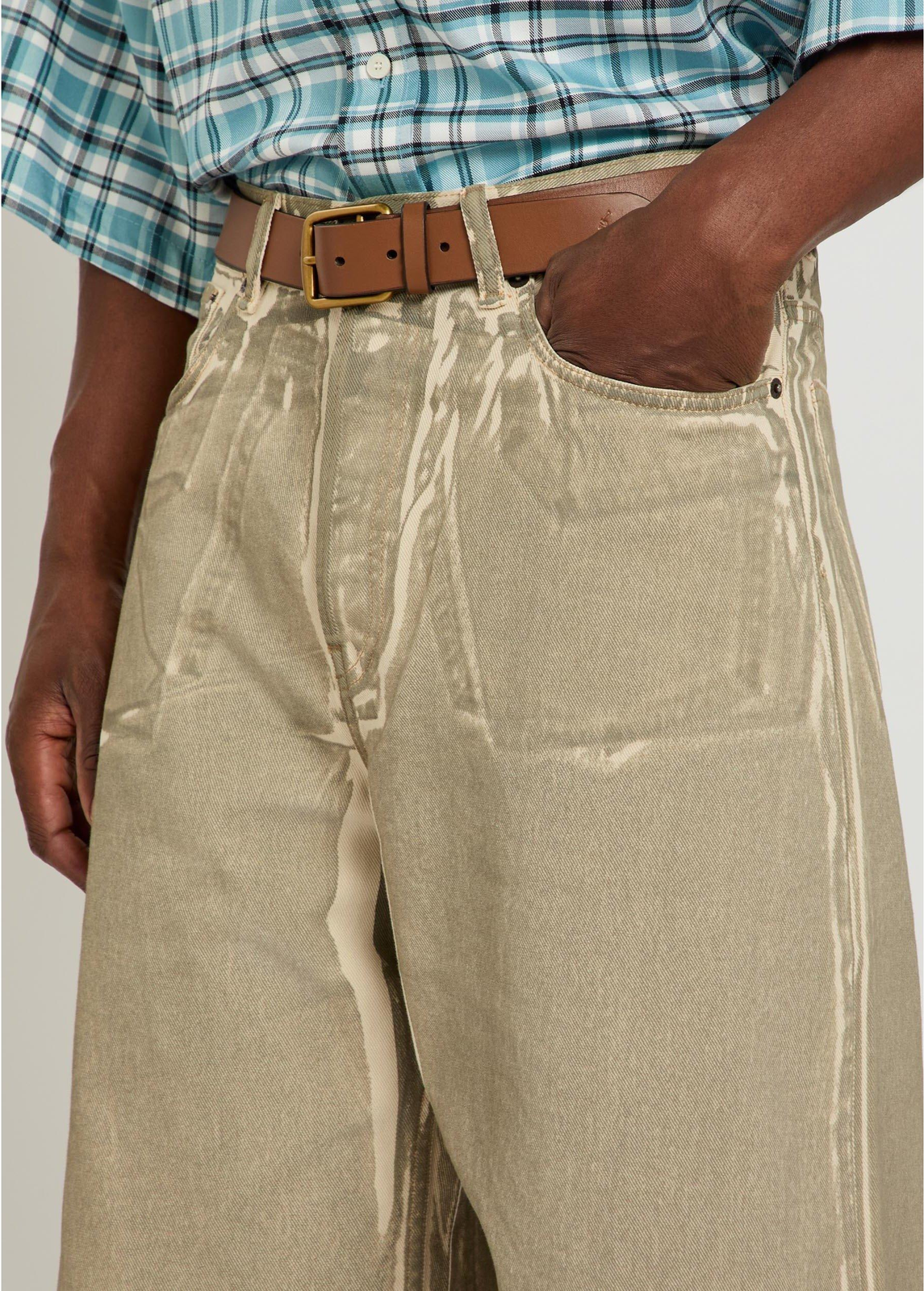 ACNE STUDIOS Wide Leg Denim Shorts ברמודה ג׳ינס רחבה בבז׳