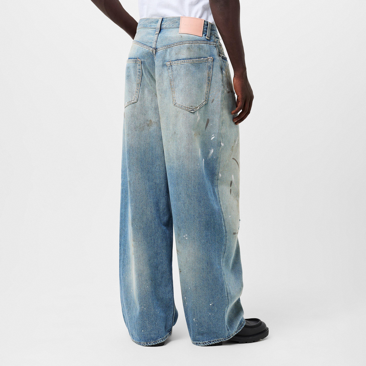 ACNE STUDIOS Trafalgar Distressed Wide Leg Jeans ג׳ינס רחב תכלת שחוק
